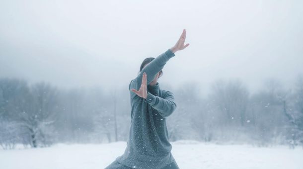 Qigong winter alleen bovenlijf in beeld
